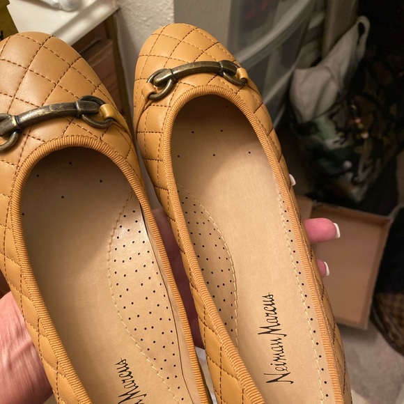 Neiman Marcus Shoes - Barley worn